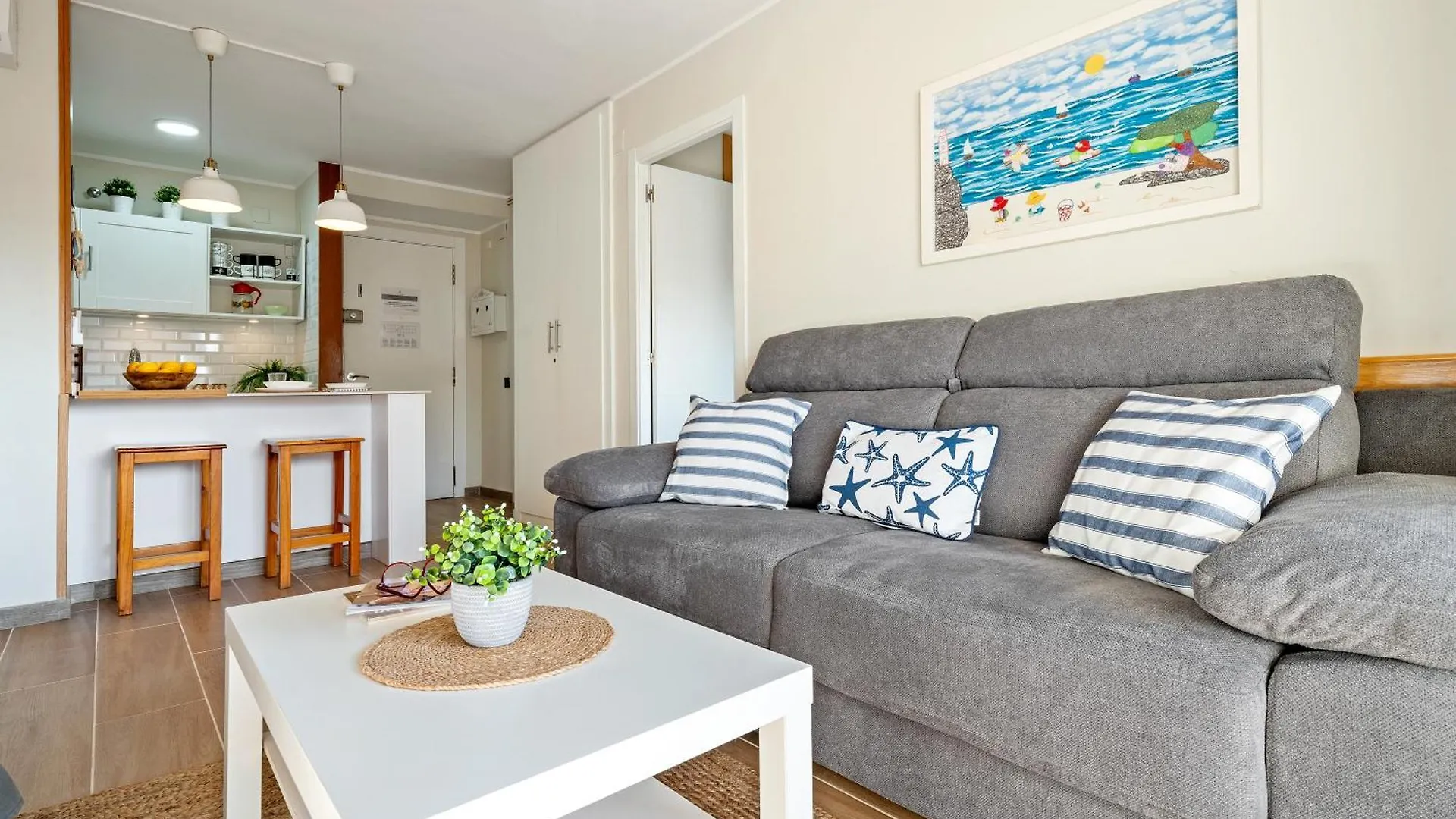 Salou Apt A 300M Playa,Portaventura, Parking, Piscina,Wi-Fi 0*,  Spain