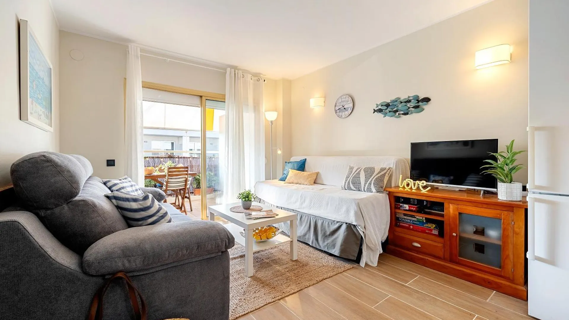 Salou Apt A 300M Playa,Portaventura, Parking, Piscina,Wi-Fi 0*,
